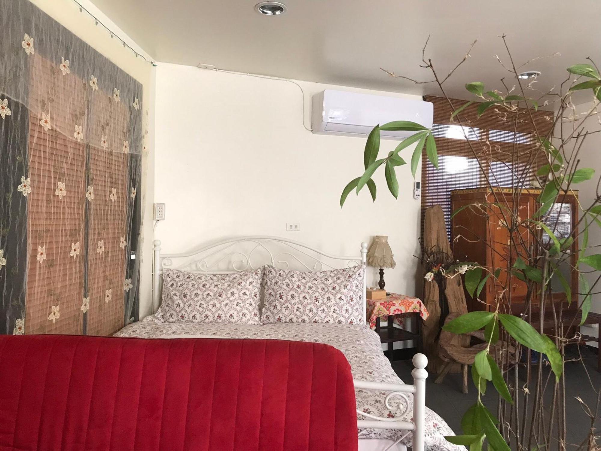 Qi Tang Lane Apartment Jiufen Room photo